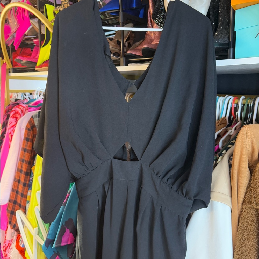 ASOS Design Black Batwing Jumpsuit with Cutout and Peekaboo Back – Size 10
